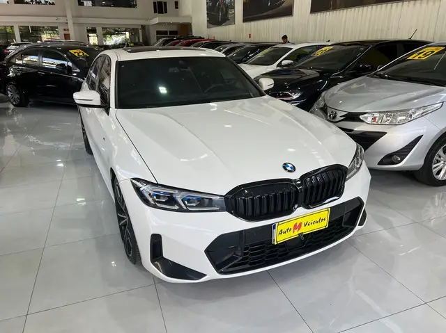 Carro BMW 320i 2024 M Sport 2.0 Turbo (Aut.)