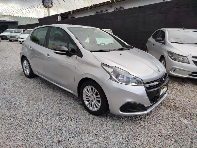 Peugeot 208 Active 1.2 12V (Flex)