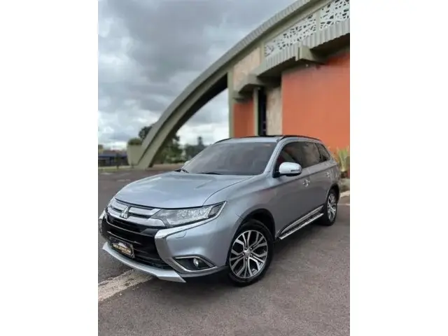 Carro Mitsubishi Outlander 2016 2.0 16V CVT