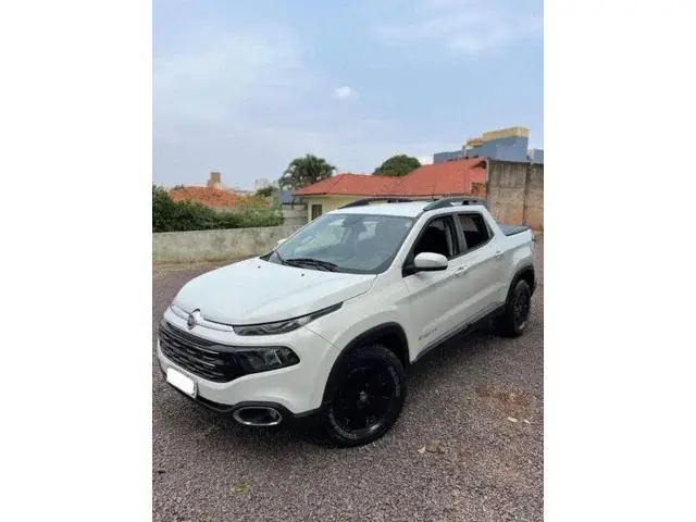 Carro Fiat Toro 2017 Blackjack 2.4 TigerShark AT9 (Flex)