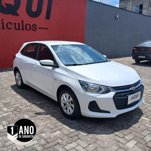 Carro Chevrolet Onix 2023 LT 1.0
