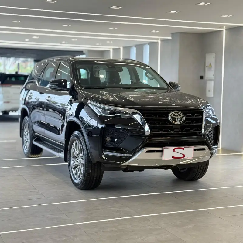 Toyota SW4 SRX 2.8 turbodiesel 7L 4x4 (Aut)