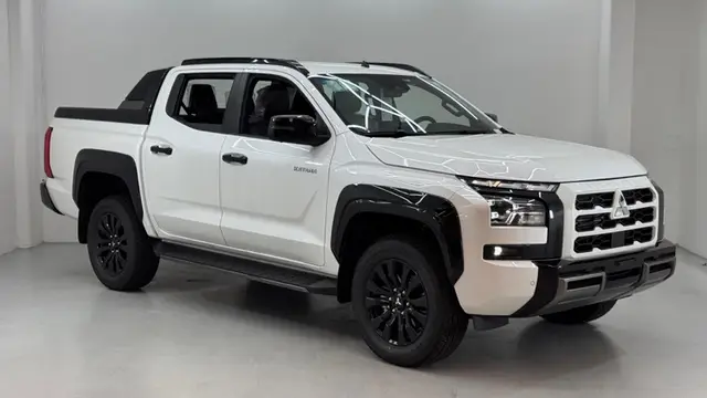 Carro Mitsubishi Triton 2026 Katana