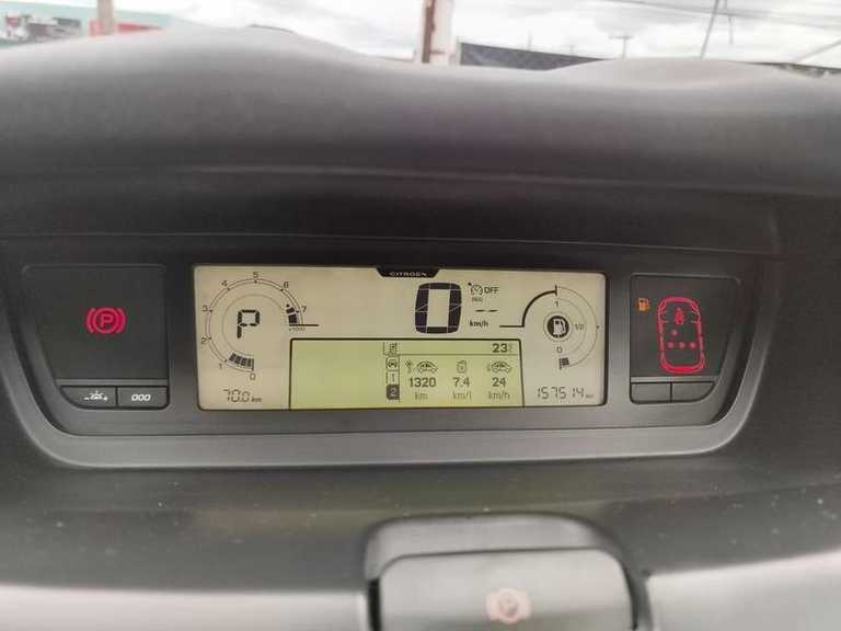 alt=