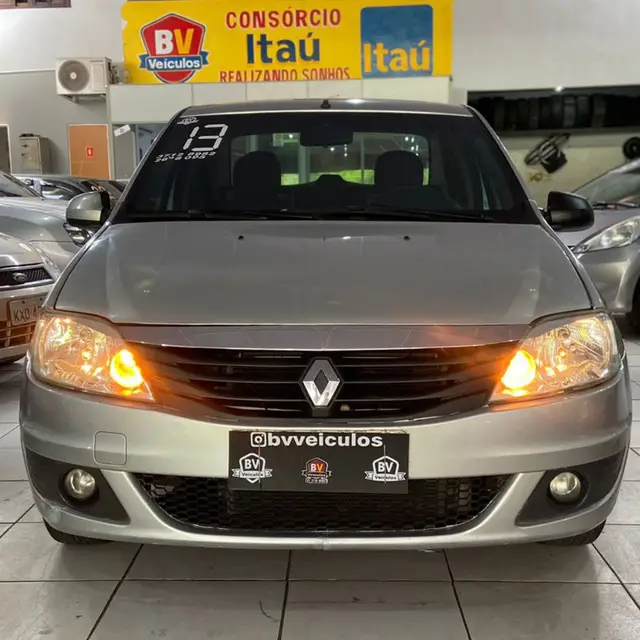 Carro Renault Logan 2013 Expression 1.0 16V (flex)