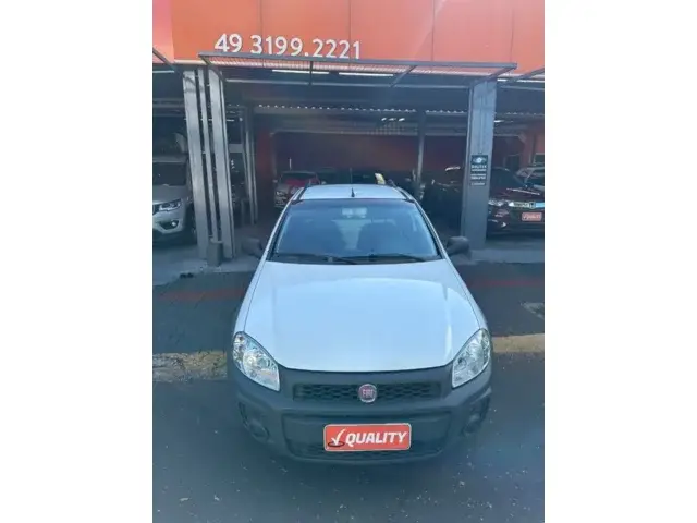 Carro Fiat Strada 2014 Working 1.4 (Flex) (Cabine Dupla)