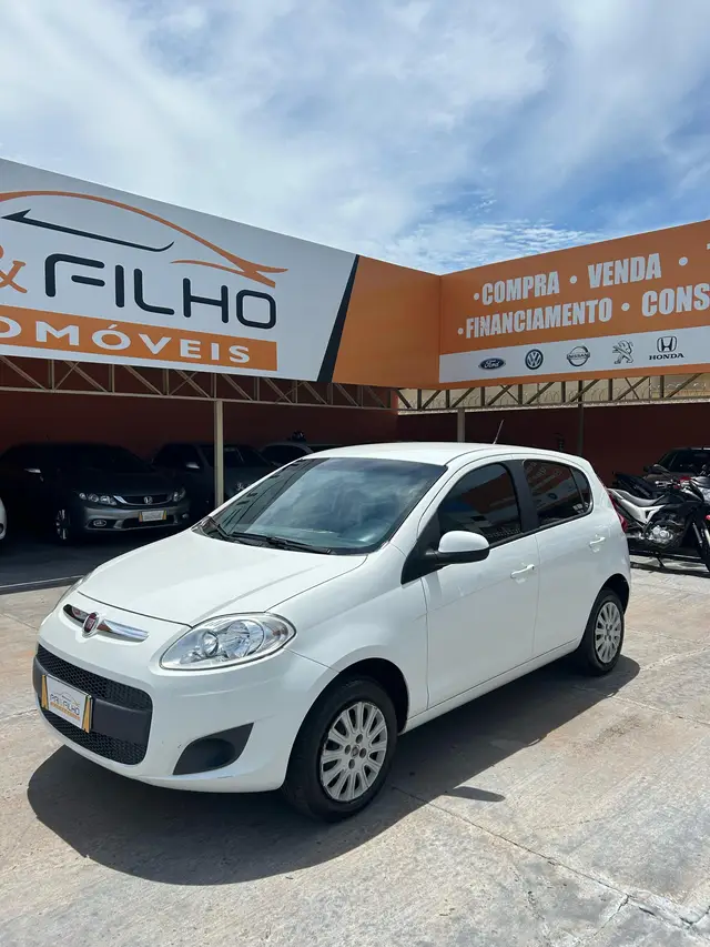 Carro Fiat Palio 2017 Attractive 1.0 Evo (Flex)