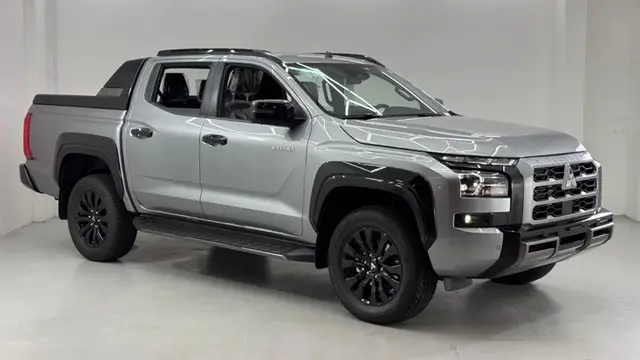 Carro Mitsubishi Triton 2026 Katana