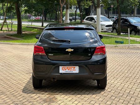 Onix 1.4 LT SPE/4 (Aut)