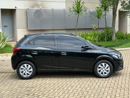 Onix 1.4 LT SPE/4 (Aut)