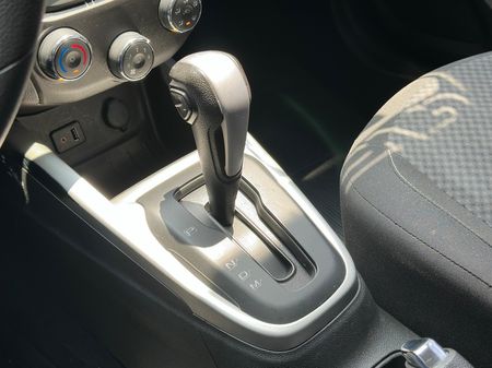 Onix 1.4 LT SPE/4 (Aut)
