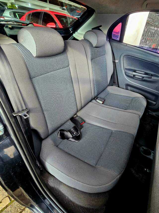 alt=