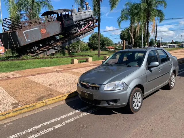 Carro Fiat Siena 2014 EL 1.4 8V (Flex)
