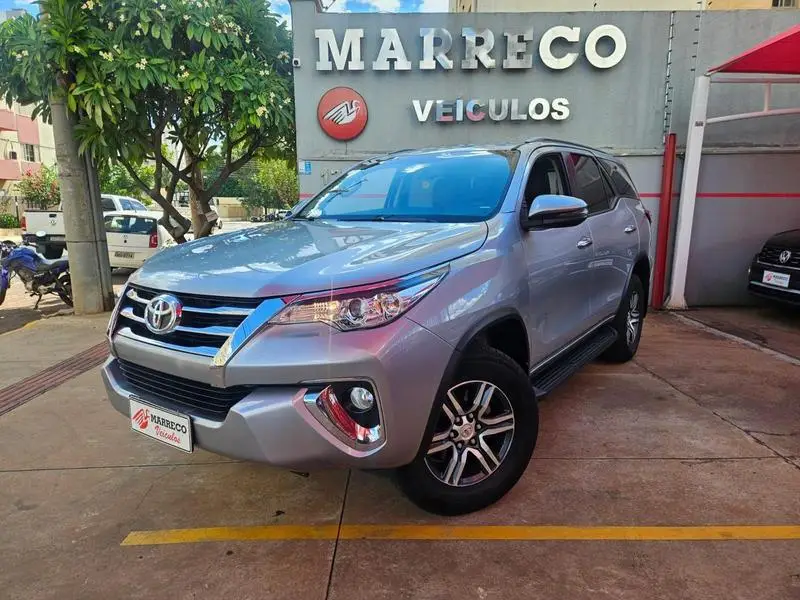 Toyota Hilux 2.7 SRV CD 4x2 (Flex) (Aut)