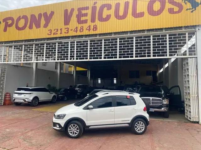 Carro Volkswagen CrossFox 2016 1.6 16v MSI (Flex)