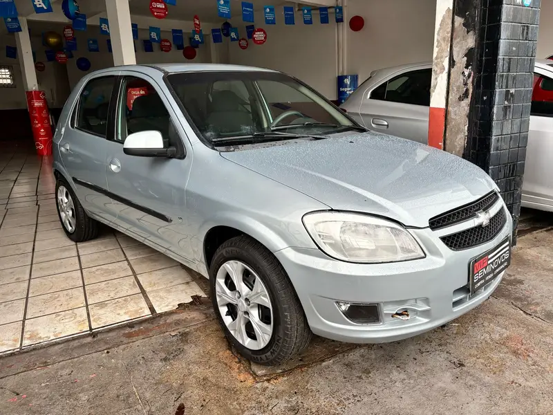 Chevrolet LT 1.0 (Flex)