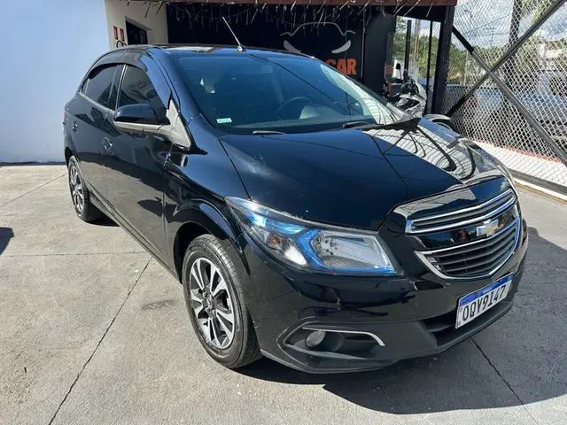 Carro Chevrolet Onix 2014 HATCH LTZ 1.4 8V FlexPower 5p Mec.