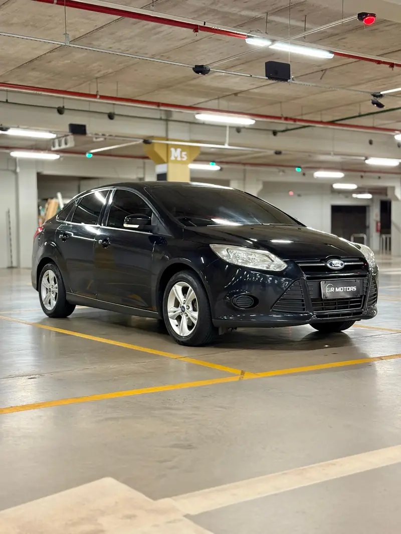 Ford Focus Hatch SE 2.0 16V PowerShift
