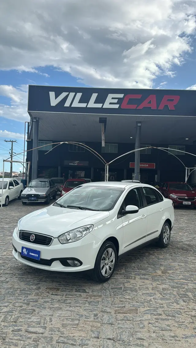 Carro Fiat Grand Siena 2018 Evo Attractive 1.4 8V (Flex)