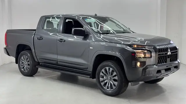 Carro Mitsubishi Triton 2026 GLS