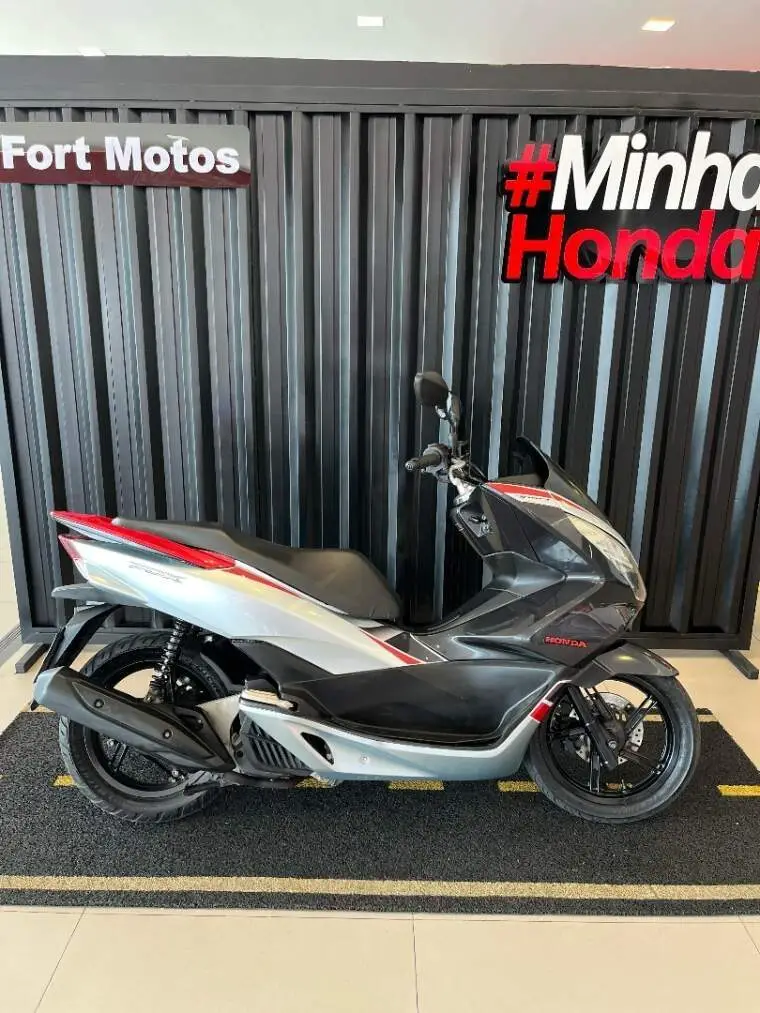 Honda PCX 150 Sport