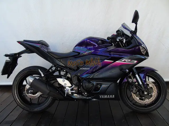 Carro Yamaha YZF R3 2024 ABS