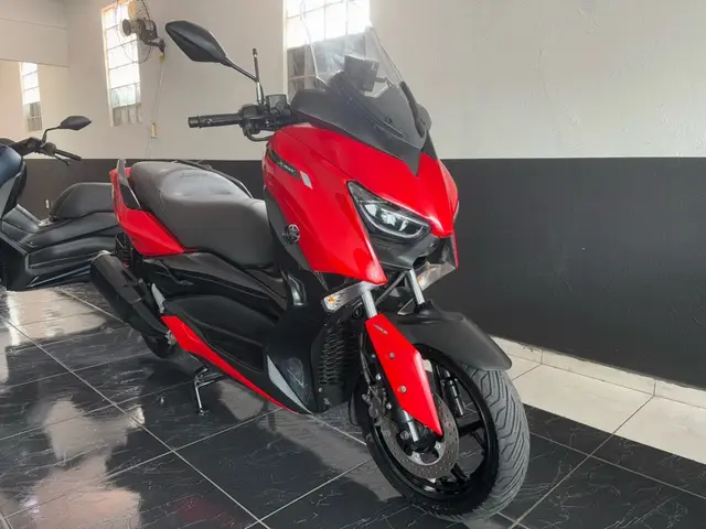 Carro Yamaha XMax 2023 ABS