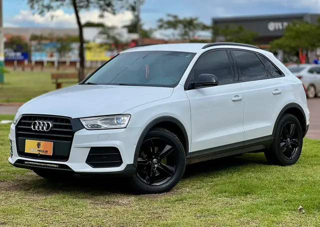 Carro Audi Q3 2017 1.4 TFSI Ambiente S Tronic (Flex)