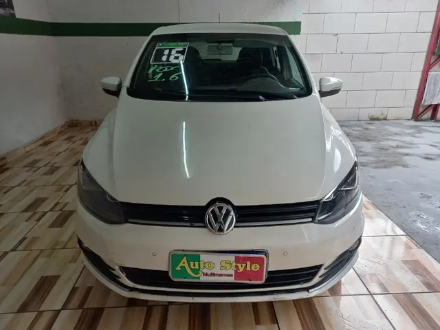 Carro Volkswagen Fox 2016 1.6 MSI Comfortline I-Motion (Flex)