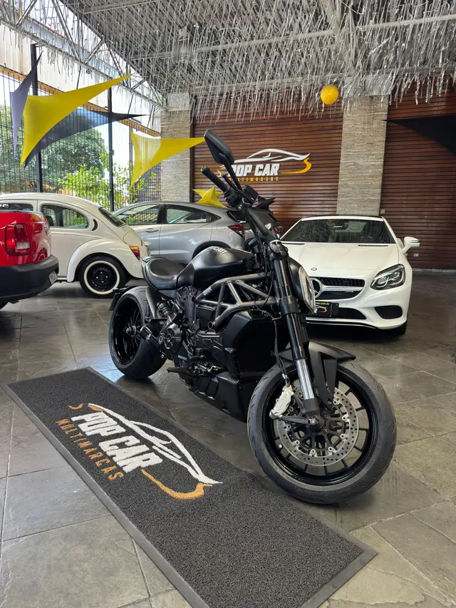 Carro Ducati Diavel 2017 X 1262