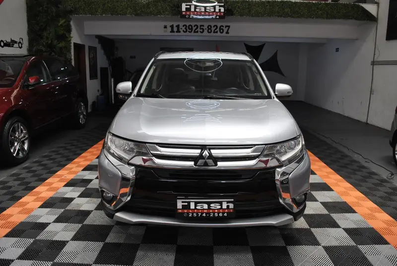 Mitsubishi Outlander 2.0 16V CVT