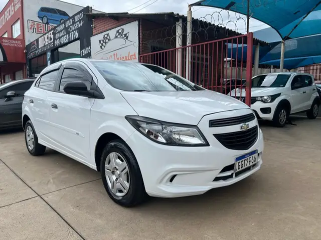 Carro Chevrolet Onix 2016 1.0 LS SPE/4