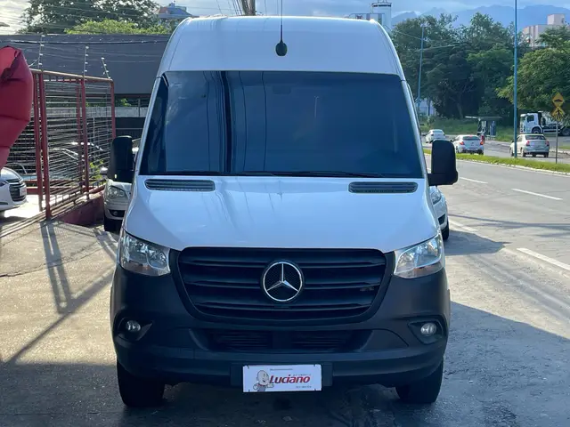 Carro Mercedes-Benz Sprinter 2022 416 VAN L. T.B. 16L 2.2 Diesel