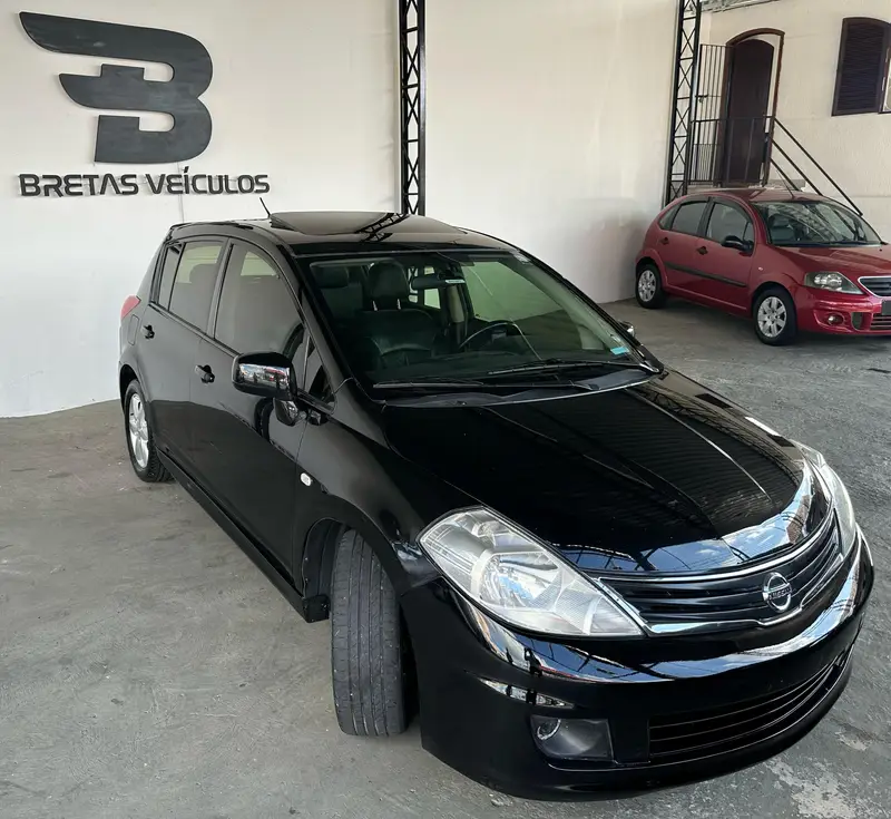 Nissan Tiida SL 1.8 (flex) (aut)