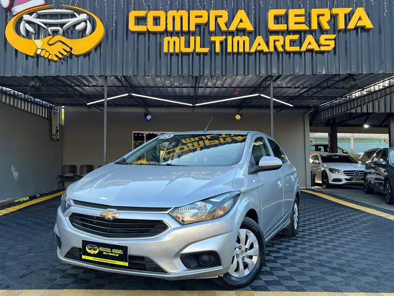Chevrolet Onix 1.0 LT SPE/4