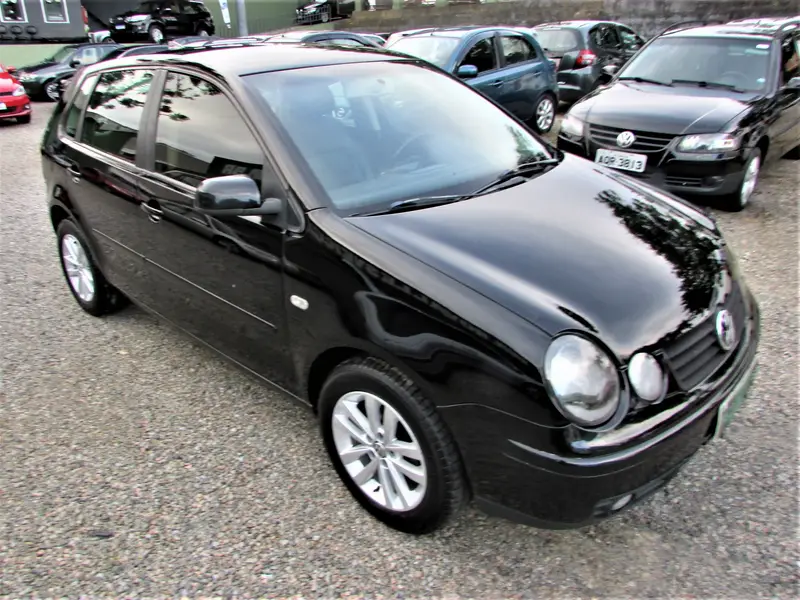 Volkswagen Polo Hatch. Sportline 1.6 8V (Flex)