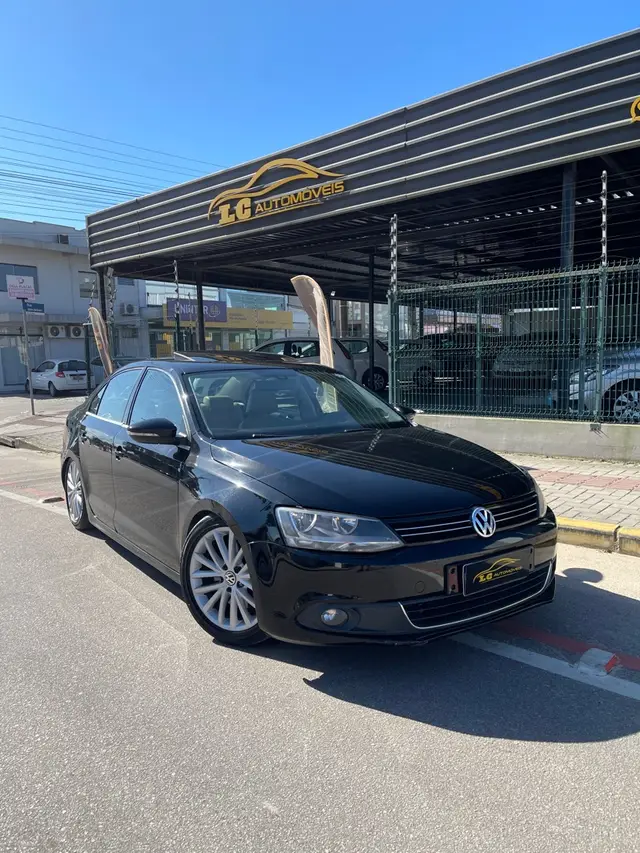 Carro Volkswagen Jetta 2011 2.0 Comfortline (Flex)
