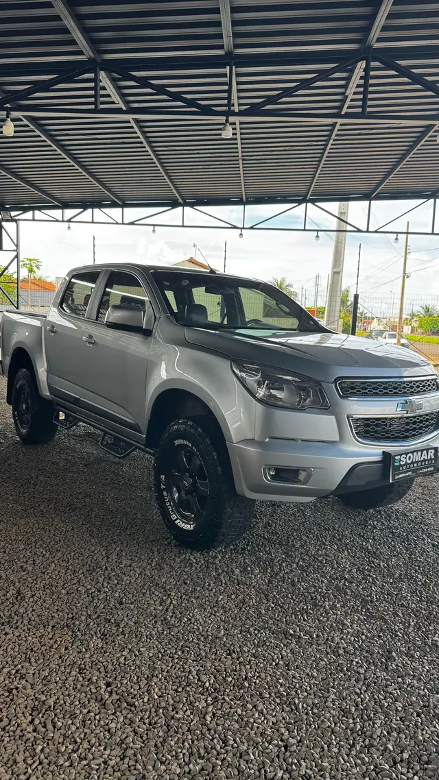 Carro Chevrolet S10 Cabine Dupla 2014 S10 2.8 CTDi 4x2 LT (Cab Dupla)