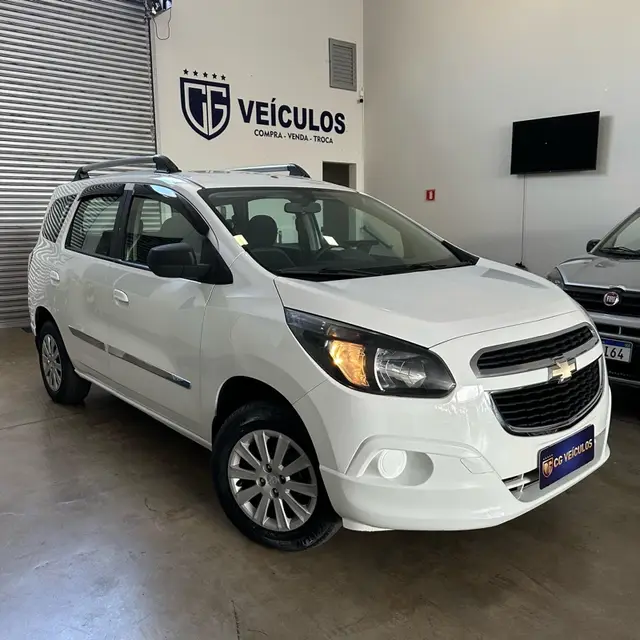 Carro Chevrolet Spin 2016 LT 5S 1.8 (Flex)