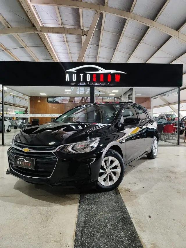 Carro Chevrolet Onix 2022 LT 1.0