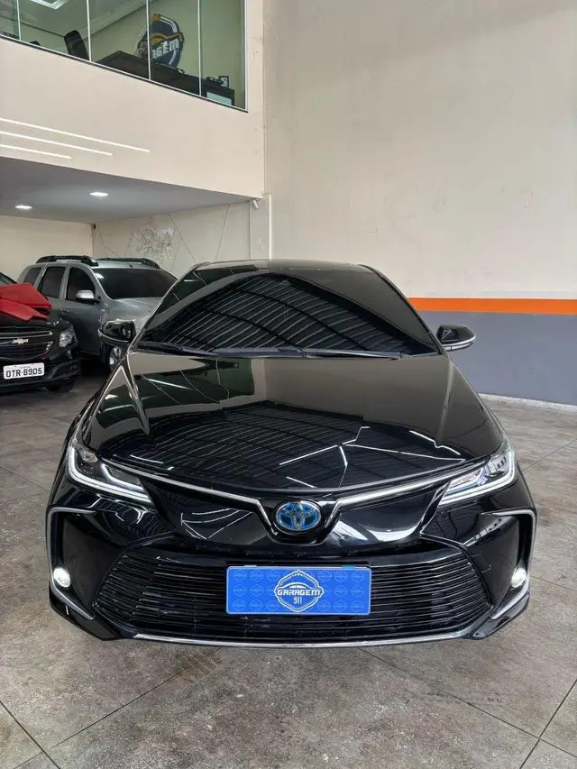 Carro Toyota Corolla 2021 Altis Premium Hybrid 1.8