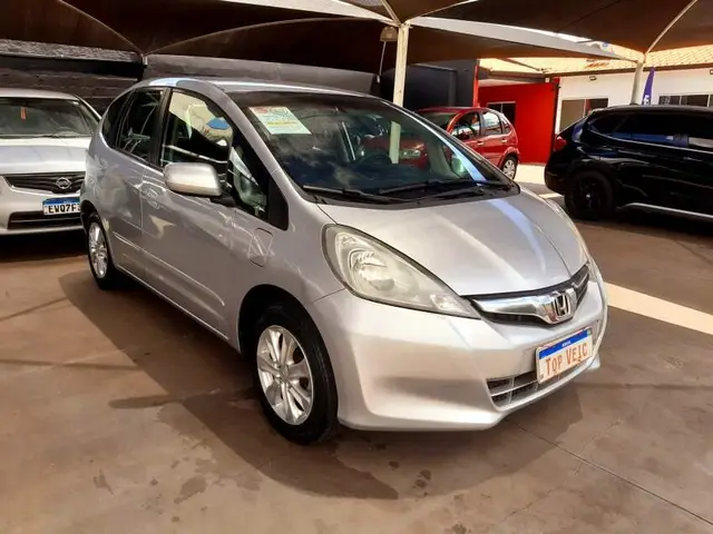 Carro Honda Fit 2013 LX 1.4 (flex)