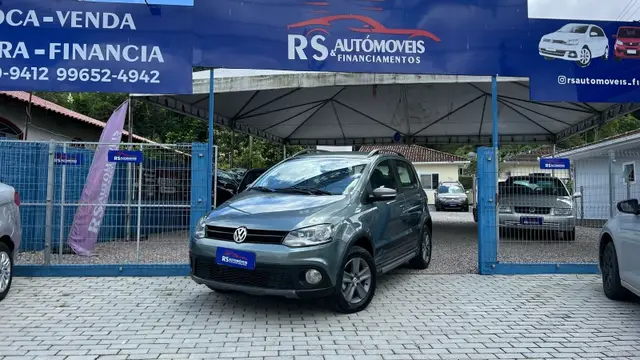 Carro Volkswagen CrossFox 2012 1.6 VHT (Flex)