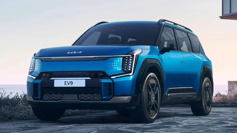 KIA EV9 é lançado no Brasil; veja preço e curiosidades do SUV de luxo