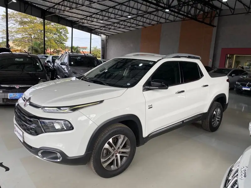 Fiat Toro Volcano 2.0 diesel AT9 4x4
