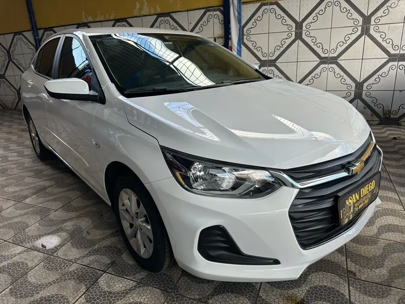 Chevrolet Onix Plus LT 1.0