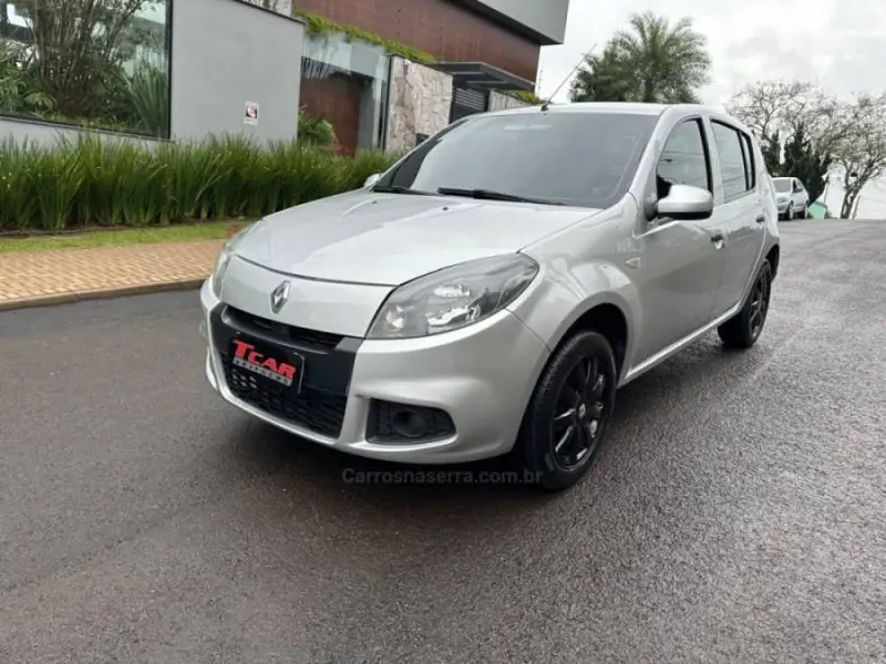 Renault Sandero Expression 1.0 16V (flex)