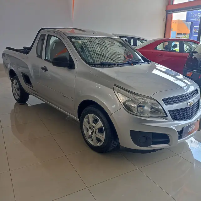 Carro Chevrolet Montana 2017 LS 1.4 (Flex)