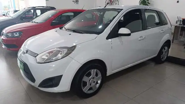 Carro Ford Fiesta Hatch 2013 SE Rocam 1.6 (Flex)