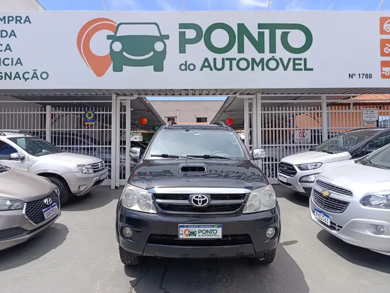 Toyota SRV 4x4 3.0 Turbo  (aut)
